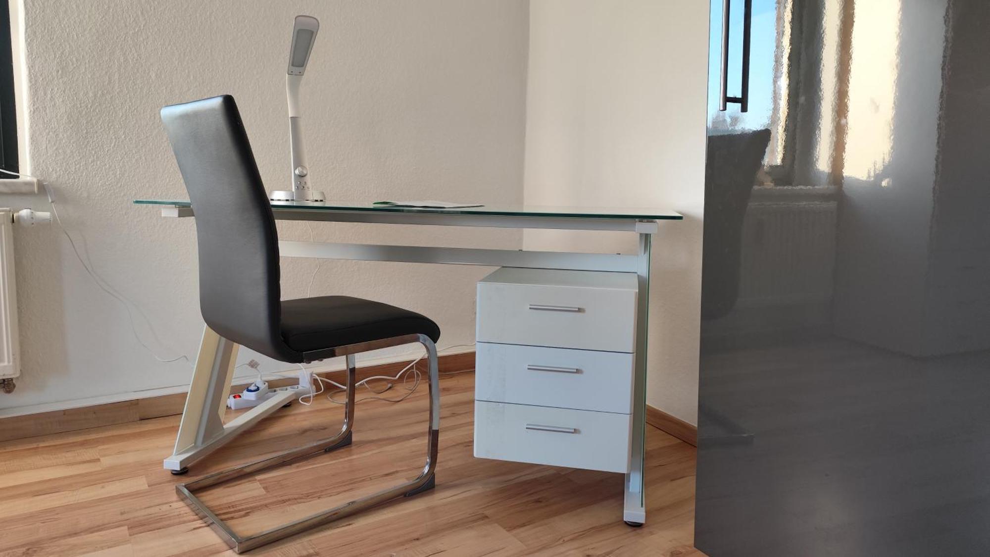 Gaeste- Und Ferienwohnung Glaeser Цвикау Екстериор снимка