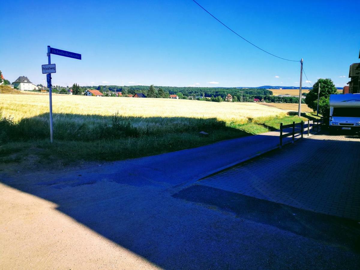 Gaeste- Und Ferienwohnung Glaeser Цвикау Екстериор снимка
